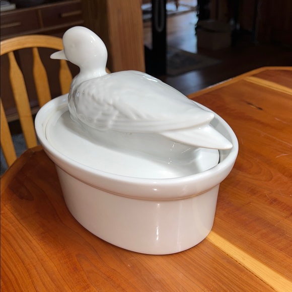 Vintage APILCO White Porcelain Duck Terrine Pot: Rustic Farmhouse Kitchen - Picture 2 of 6